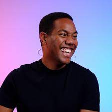 Curso - Escola De Perpétuo - Micha Menezes